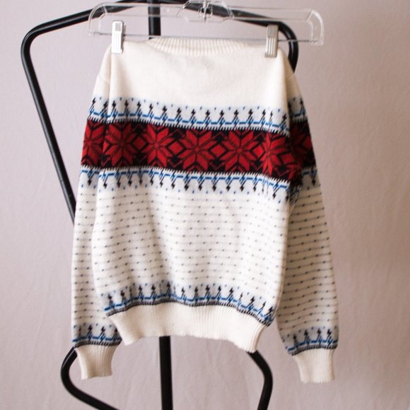Vintage Youth Snowflake Sweater Size Medium - Picture 5 of 5